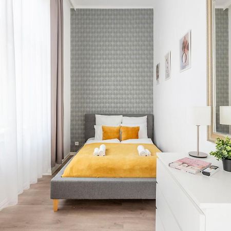 Exclusive Downtown Apartment In The Heart Of 부다페스트 외부 사진