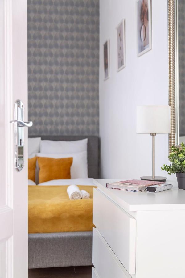 Exclusive Downtown Apartment In The Heart Of 부다페스트 외부 사진