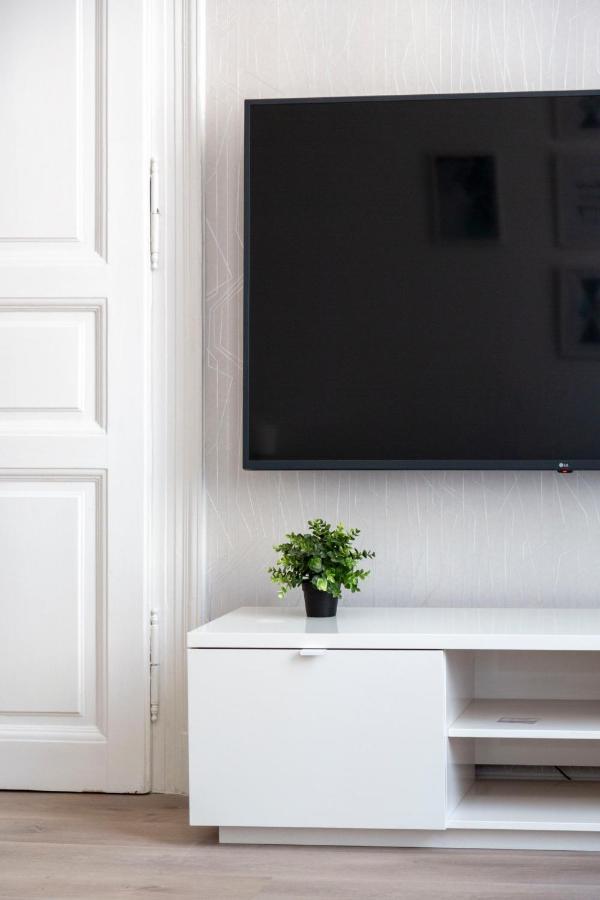 Exclusive Downtown Apartment In The Heart Of 부다페스트 외부 사진